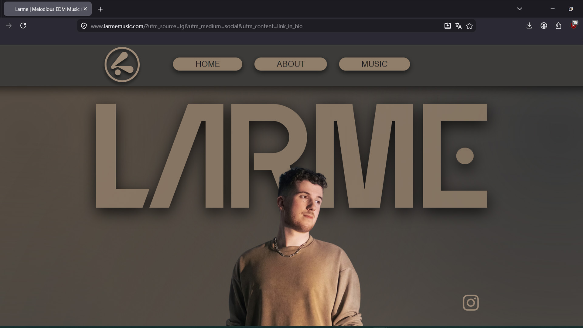 custom logo design for small business & artist in canada & us